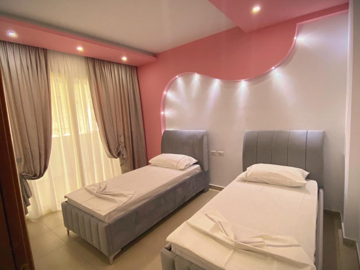 Chloe Apartament بيرات المظهر الخارجي الصورة